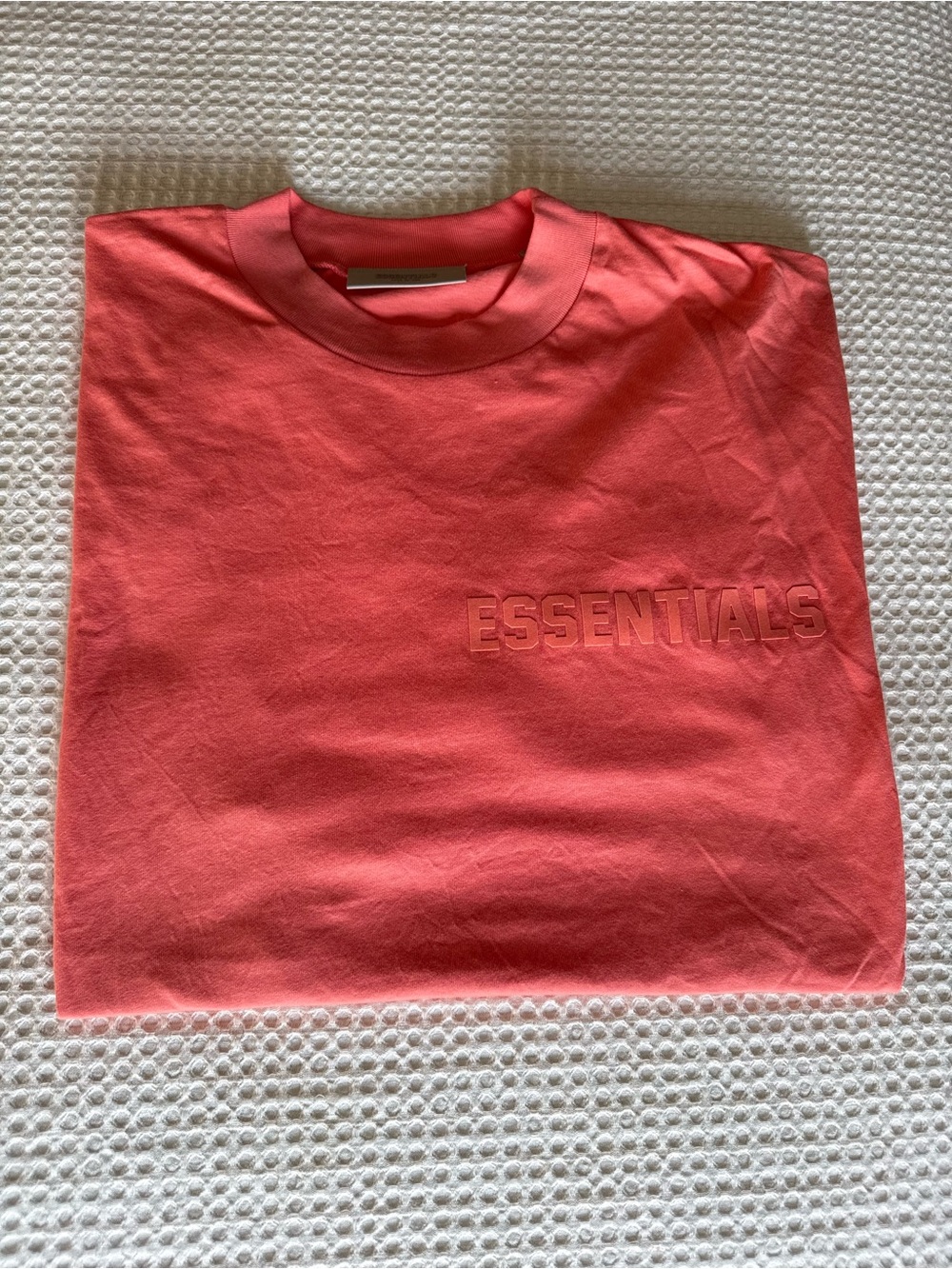 Brand New Fear of God Essentials Coral-Pink Embossed Logo Crewneck Tshirt unworn - Picture 6 of 6